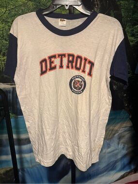 Vintage Detroit Tigers 1983-1984 Trench Co. White Ringer Tee with Navy Trim